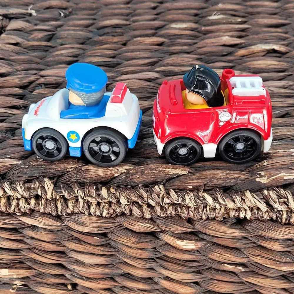 Vtg Fisher Price Little People Wheelies Toddler OS Toy Cars Lot of 4 Vehicles